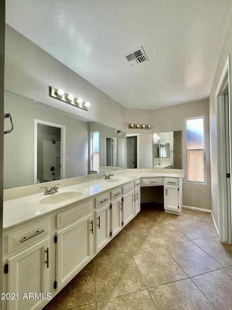 3854 E Whitney Ln, Phoenix, AZ 85032 photo 8