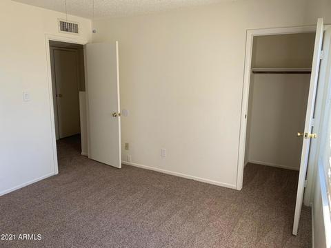 2424 E Tracy Ln #3, Phoenix, AZ 85032 photo 3