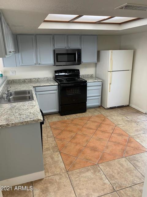 2424 E Tracy Ln #3, Phoenix, AZ 85032 photo 9