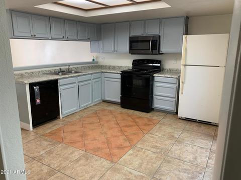 2424 E Tracy Ln #3, Phoenix, AZ 85032 photo 1