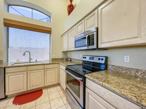 516 E Silverwood Dr, Phoenix, AZ 85048 photo 15