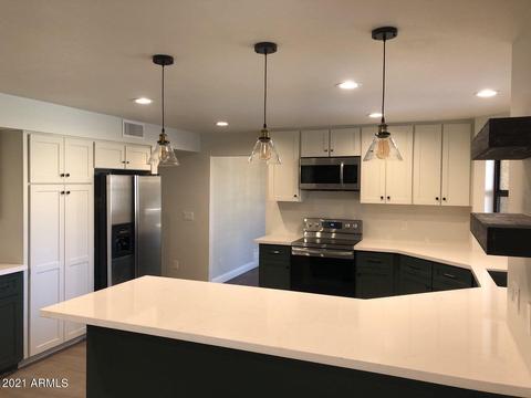 2134 E Woodman Dr, Tempe, AZ 85283 photo 2