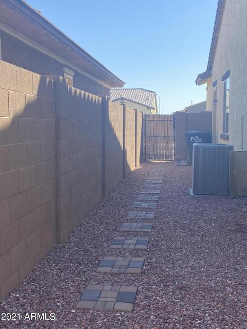 2456 E Cherry Hill Dr, Gilbert, AZ 85298 photo 4