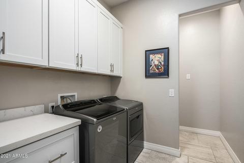 2946 E Robin Ln, Phoenix, AZ 85050 photo 18
