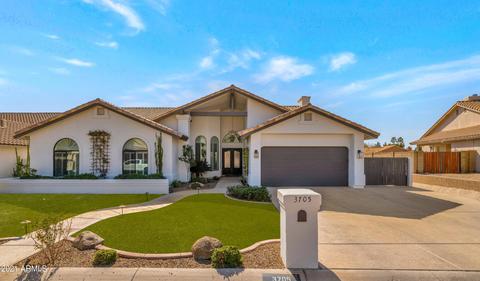 3705 E Nambe Ct, Phoenix, AZ 85044 photo 2