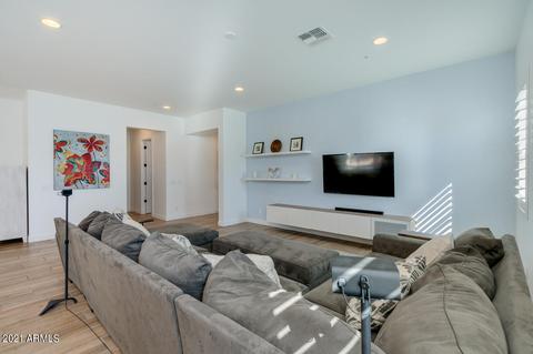 1792 S Henry Ln, Gilbert, AZ 85295 photo 5