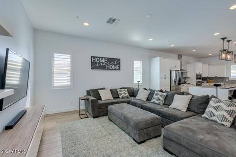 1792 S Henry Ln, Gilbert, AZ 85295 photo 6