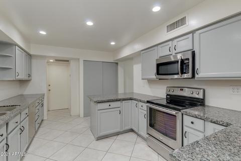 3427 E Minnezona Ave, Phoenix, AZ 85018 photo 4