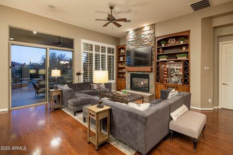 3521 E Robin Ln, Phoenix, AZ 85050 photo 12