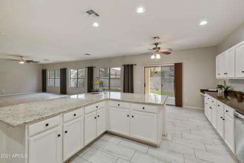 3758 E Betsy Ln, Gilbert, AZ 85296 photo 7