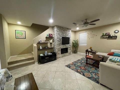 172 E Chelsea Ln, Gilbert, AZ 85295 photo 3