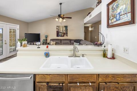 637 W Devon Ct, Gilbert, AZ 85233 photo 12