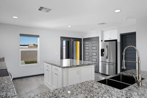 2548 E Roeser Rd, Phoenix, AZ 85040 photo 9