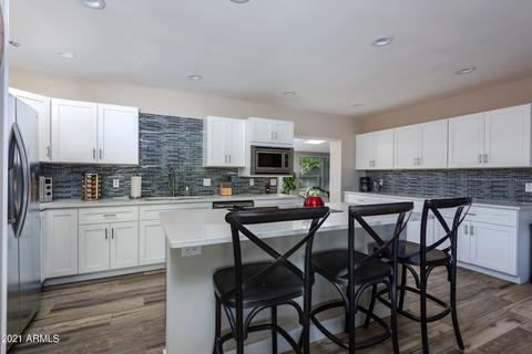 3402 N 35th Pl, Phoenix, AZ 85018 photo 9