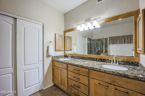 562 N Kingston St, Gilbert, AZ 85233 photo 23