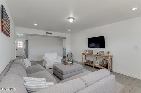 1424 E Broadmor Dr, Tempe, AZ 85282 photo 4