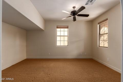 3990 E Crest Ln, Phoenix, AZ 85050 photo 4