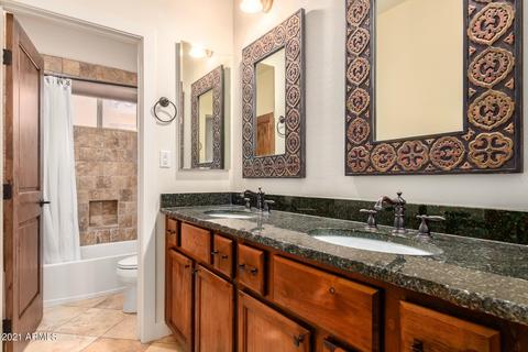 3990 E Crest Ln, Phoenix, AZ 85050 photo 29