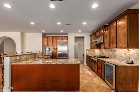 3990 E Crest Ln, Phoenix, AZ 85050 photo 15