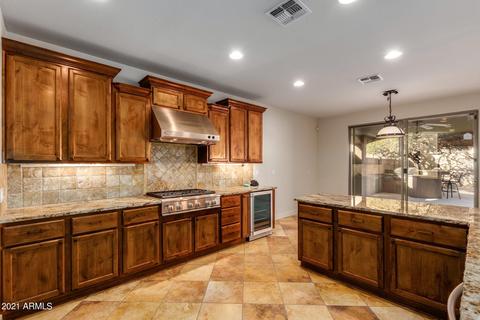 3990 E Crest Ln, Phoenix, AZ 85050 photo 17