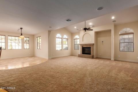 3990 E Crest Ln, Phoenix, AZ 85050 photo 9
