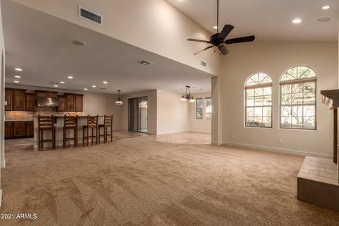 3990 E Crest Ln, Phoenix, AZ 85050 photo 10