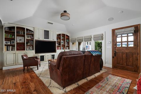 4507 E Cheery Lynn Rd, Phoenix, AZ 85018 photo 8