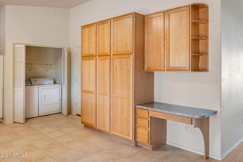 225 E Colgate Dr, Tempe, AZ 85283 photo 9