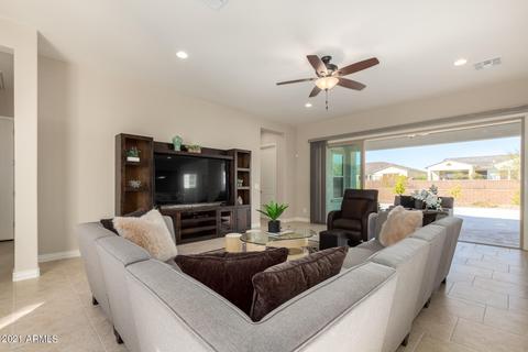 3008 E Robin Ln, Phoenix, AZ 85050 photo 6