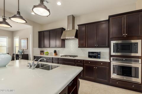 3008 E Robin Ln, Phoenix, AZ 85050 photo 10