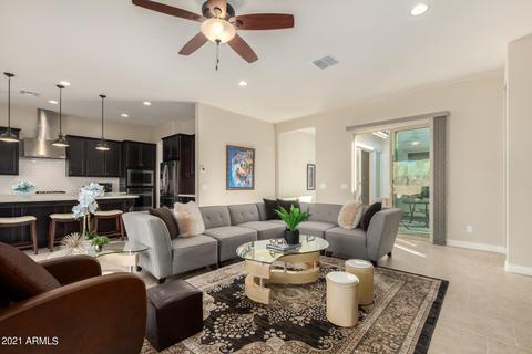 3008 E Robin Ln, Phoenix, AZ 85050 photo 8