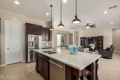 3008 E Robin Ln, Phoenix, AZ 85050 photo 12