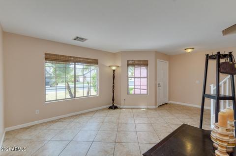 1375 S Silverado St, Gilbert, AZ 85296 photo 5