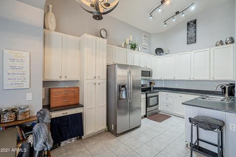2732 E Sherri Dr, Gilbert, AZ 85296 photo 10