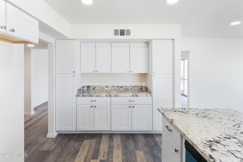 1278 E Pebble Beach Dr, Tempe, AZ 85282 photo 9