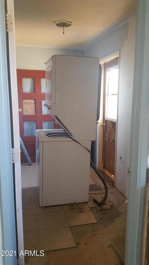279 E Border Rd, Bisbee, AZ 85603 photo 5