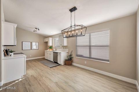 2168 E Arabian Dr, Gilbert, AZ 85296 photo 4
