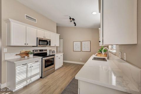 2168 E Arabian Dr, Gilbert, AZ 85296 photo 6
