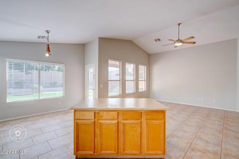 2715 E Beautiful Ln, Phoenix, AZ 85042 photo 11