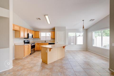 2715 E Beautiful Ln, Phoenix, AZ 85042 photo 4