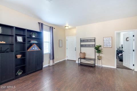 8708 E Lakeview Cir, Mesa, AZ 85209 photo 5