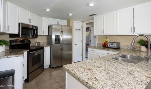 4331 E Amberwood Dr, Phoenix, AZ 85048 photo 6