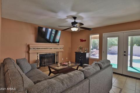 907 W Spur Ave, Gilbert, AZ 85233 photo 3
