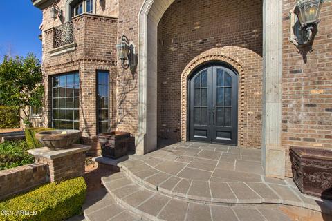 2866 E Robin Ct, Gilbert, AZ 85296 photo 8