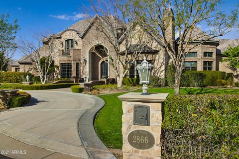 2866 E Robin Ct, Gilbert, AZ 85296 photo 5