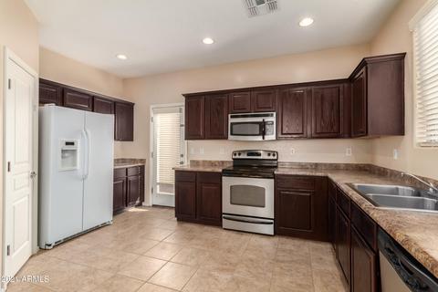 123 E Catclaw St, Gilbert, AZ 85296 photo 9