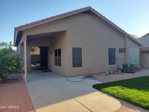 554 E Sherri Dr, Gilbert, AZ 85296 photo 4