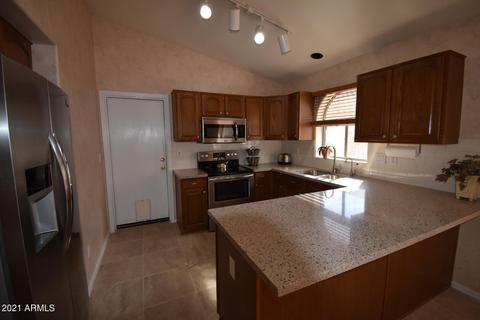 554 E Sherri Dr, Gilbert, AZ 85296 photo 16