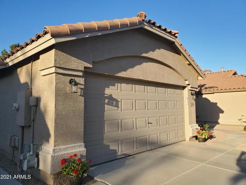 554 E Sherri Dr, Gilbert, AZ 85296 photo 2
