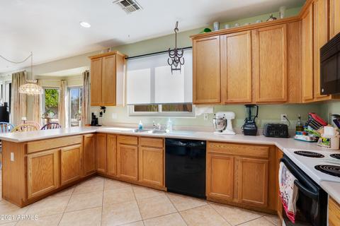 3286 E Kingbird Dr, Gilbert, AZ 85297 photo 10